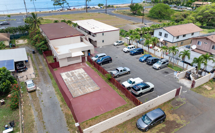 Pictures of Multifamily property located at 84-1111 Hana St, Waianae, HI 96792 for sales - image #1
