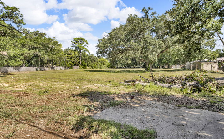 Pictures of Land property located at 1126 Judge Sekul Ave., Biloxi, MS 39530 for sales - image #1