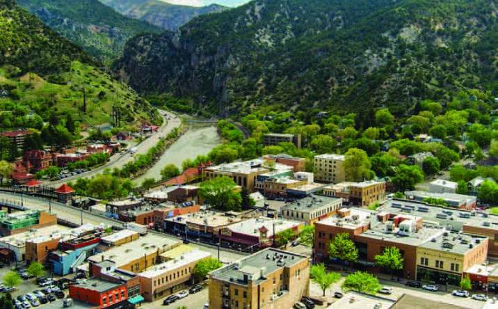 image of property at 801 GRAND AVE Glenwood Springs CO 81601-3403