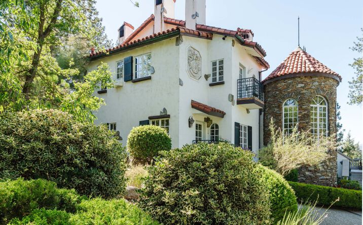 Pictures of Hospitality, Retail property located at 48644-48688 Victorian Lane, Oakhurst, CA 93644 for sales - image #1