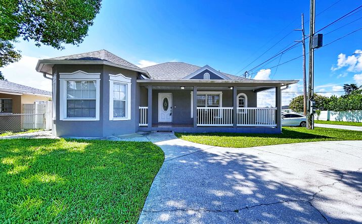 Pictures of Multifamily, Mixed Use property located at 3324 W. Abdella Street, Tampa, FL 33607 for sales - image #1