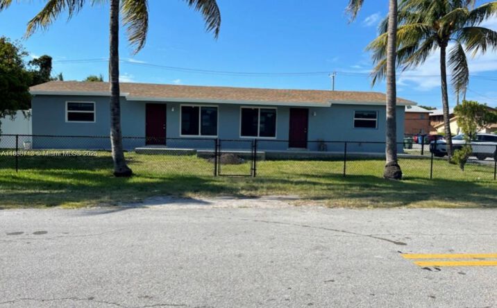 Pictures of Multifamily property located at 3621 NE 1st Ter, Oakland Park, FL 33334 for sales - image #1