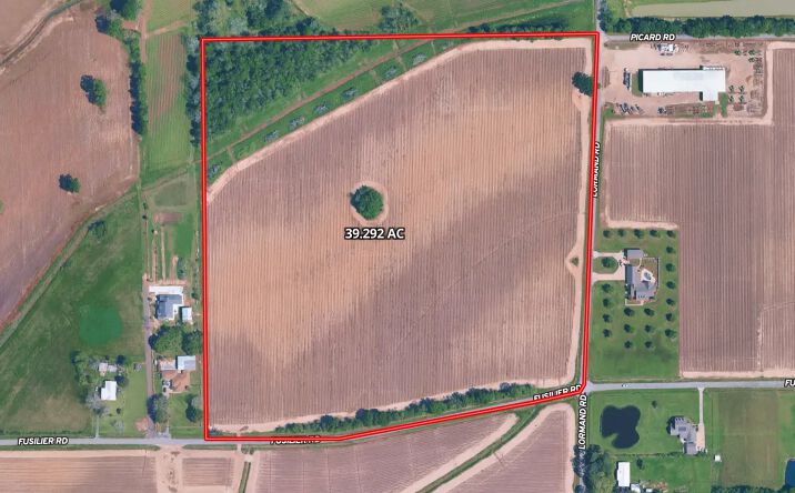 Pictures of Land property located at 8200 Fusilier Rd, Maurice, LA 70555 for sales - image #1