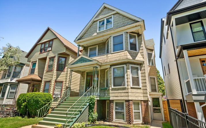 image of property at 4211 N DAMEN AVE # 2 Chicago IL 60618-3021