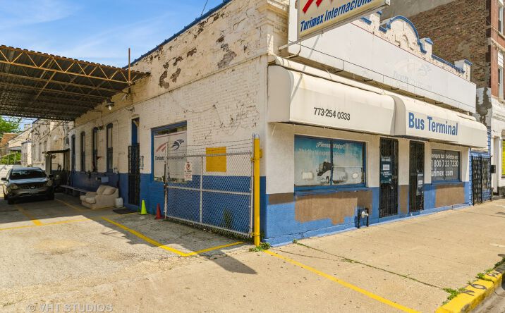 Pictures of Retail property located at 2139 S California Avenue, Chicago, IL 60608 for sales - image #1