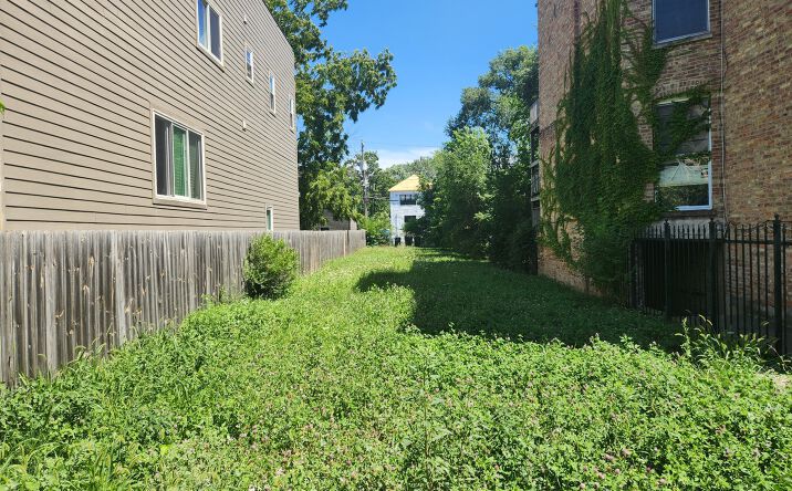 Pictures of Land, Multifamily property located at 6545 S Woodlawn Avenue, Chicago, IL 60637 for sales - image #1