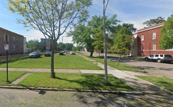 Pictures of Land property located at 3855 W Gladys Avenue, Chicago, IL 60624 for sales - image #1