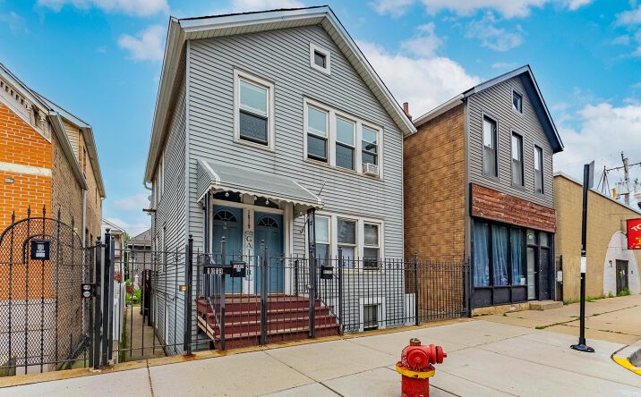Pictures of Multifamily property located at 1019 W 18th Street, Chicago, IL 60608 for sales - image #1
