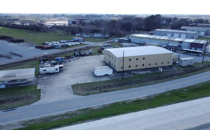 Pictures of Industrial property located at 1616 E highway 90, New Iberia, LA 70560 for sales - image #1