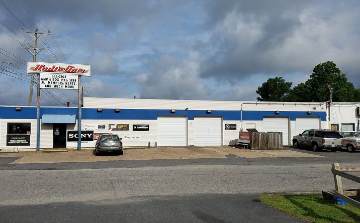 Pictures of Retail property located at 894 E. Little Creek Road, Norfolk, VA 23518 for sales - image #1