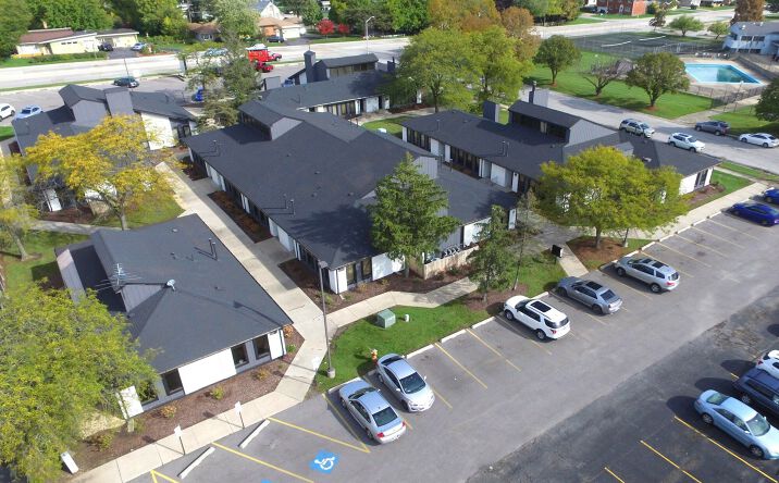 Pictures of Retail, Office, Mixed Use property located at 17500 E. Unit C Carriageway Dr, Hazel Crest, IL 60429 for sales - image #1