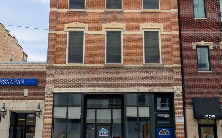 Pictures of Office property located at 827 N Milwaukee Avenue, Chicago, IL 60642 for sales - image #1