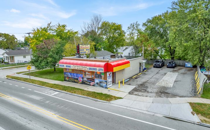 Pictures of Business for Sale, Retail property located at 17423 Martin Road, Roseville, MI, Roseville, MI 48066 for sales - image #1