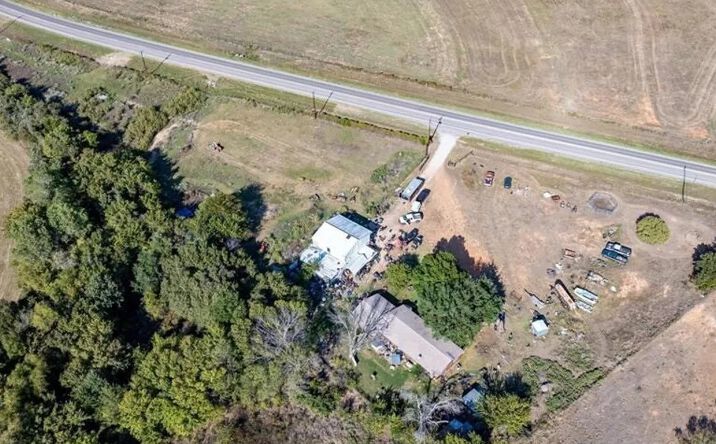 Pictures of Land property located at 17801 Fm-920, Poolville, TX 76487 for sales - image #1