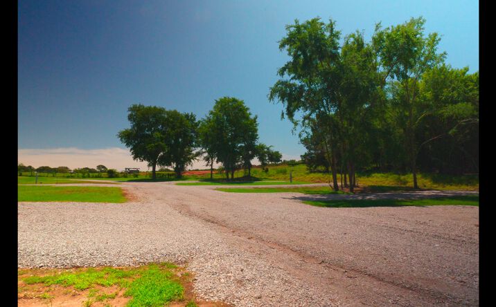 Pictures of Land, Mobile Home Park property located at 19088 Old Santa Fe Trl, Thackerville, OK 73459 for sales - image #1