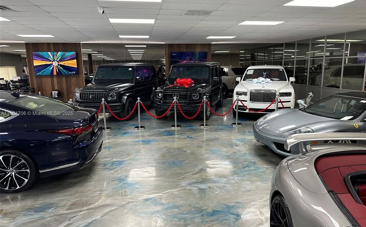 Pictures of Business for Sale, Retail property located at 601 N State Road 7, Plantation, FL 33317 for sales - image #1