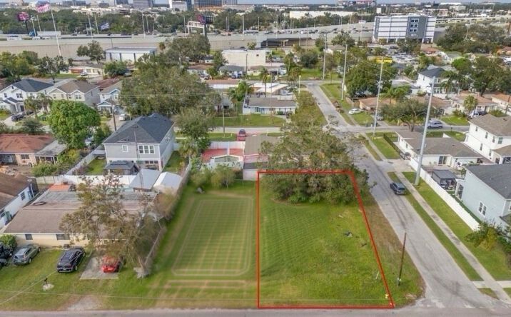 Pictures of Land property located at 4001 W Carmen Street, Tampa, FL 33609 for sales - image #1