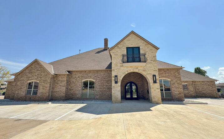Pictures of Office property located at 9600 S May Ave, Oklahoma City, OK 73159 for sales - image #1