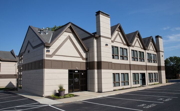 Pictures of Office property located at 10670 Barkley St, Overland Park, KS 66212 for sales - image #1
