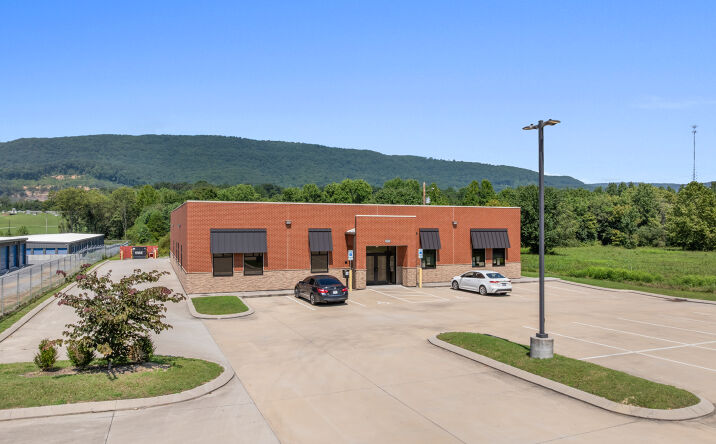Pictures of Office property located at 6571 TN-28, Dunlap, TN 37327 for sales - image #1