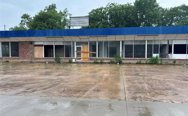 Pictures of Retail property located at 6528 N Peoria Ave, Tulsa, OK 74126 for sales - image #1