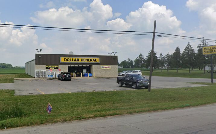 Pictures of Retail property located at 202 W Jackson Street, Farmland, IN 47340 for sales - image #1