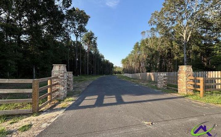 Pictures of Land property located at Bible Camp Road 5, Byron, GA 31008 for sales - image #1