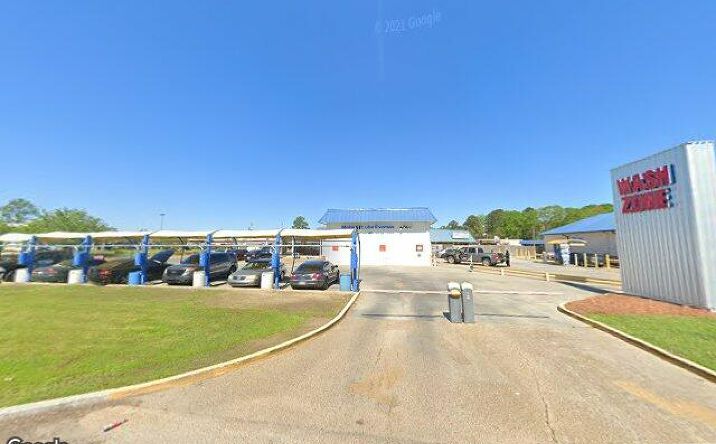 Pictures of Retail property located at 909 Broadway Dr, Hattiesburg, MS 39401 for sales - image #1