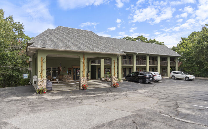 Pictures of Hospitality property located at 3031 E Van Buren, Eureka Springs, AR 72632 for sales - image #1