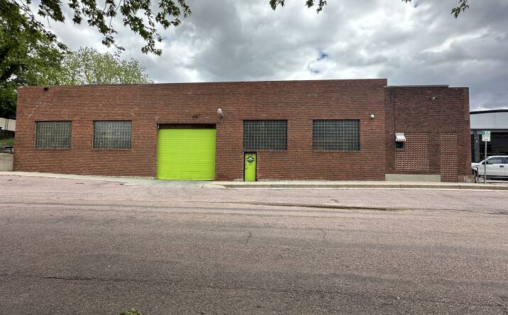 Pictures of Industrial property located at 210 N. Fairfax Avenue, Sioux Falls, SD 57103 for sales - image #1