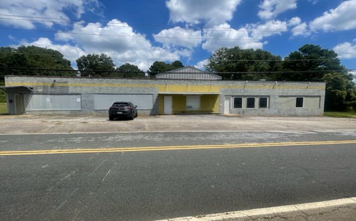 Pictures of Retail, Industrial property located at 461 W Centennial St, Spartanburg, SC 29303 for sales - image #1