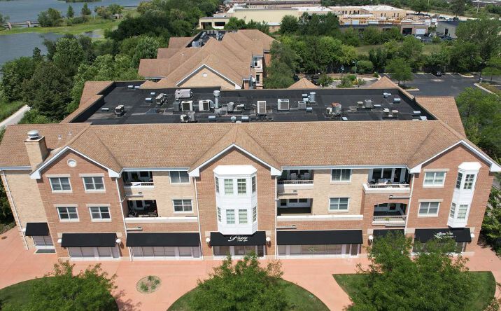 Pictures of Office, Retail property located at 2300 Chestnut Ave, Glenview, IL 60026 for sales - image #1