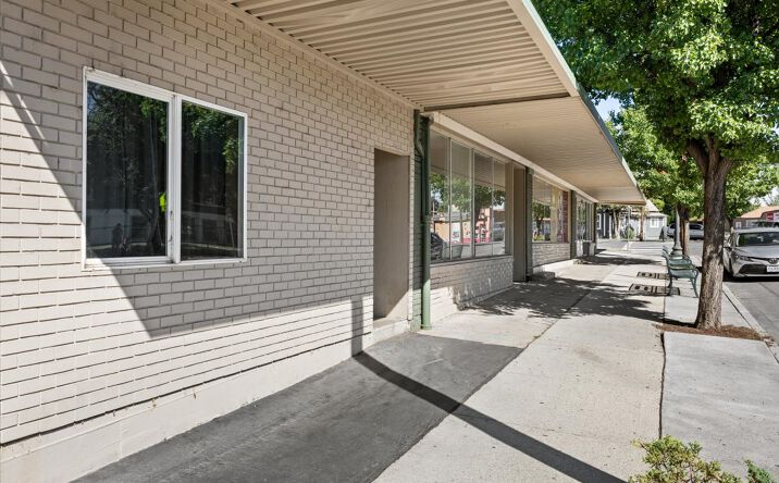 Pictures of Mixed Use, Office property located at 357 E Main St, Klamath Falls, OR 97601 for sales - image #1