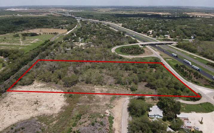 Pictures of Land property located at 13901 Interstate 35, Von Ormy, TX 78073 for sales - image #1