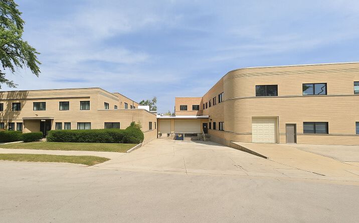 Pictures of Industrial property located at 6465 N Avondale Ave, Chicago, IL 60631 for sales - image #1
