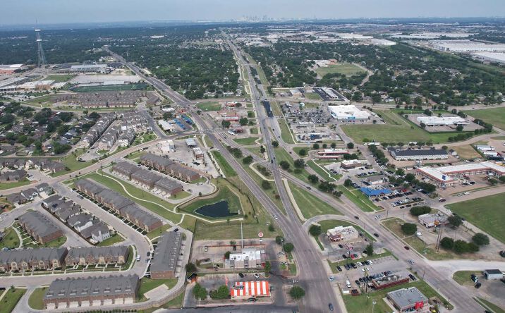 Pictures of Land property located at 1726 Military Pkwy, Mesquite, TX 75149 for sales - image #1