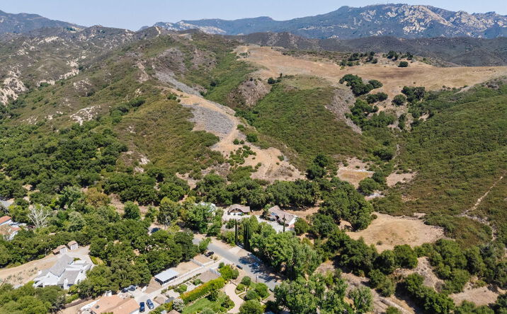 Pictures of Land property located at 2470 Stokes Canyon Rd, Calabasas, CA 91302 for sales - image #1