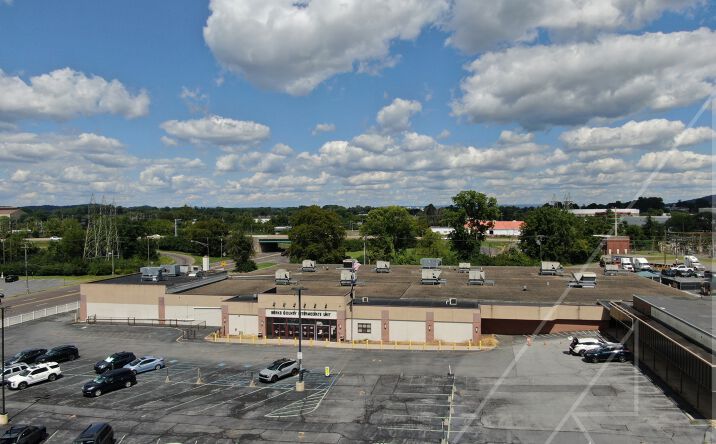 Pictures of Retail property located at 2101 Centre Ave, Reading, PA 19605 for sales - image #1