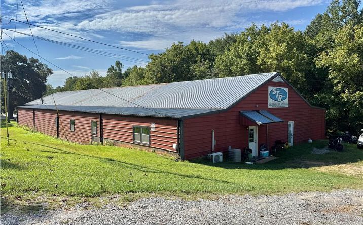 Pictures of Mixed Use, Industrial property located at 10535 Highway 53 W, Talking Rock, GA 30175 for sales - image #1