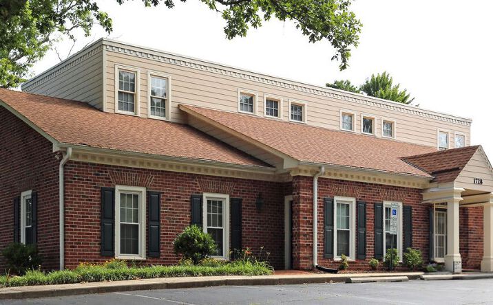 Pictures of Office property located at 1728 S Hawthorne Rd, Winston-Salem, NC 27103 for sales - image #1