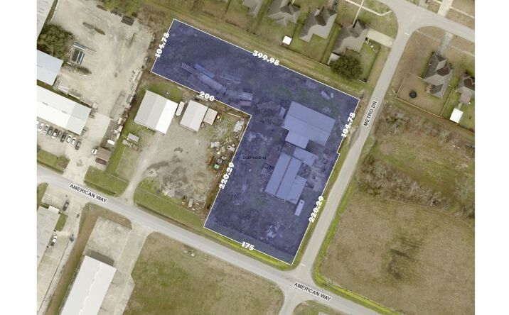 Pictures of Industrial property located at 2230 American Way, Port Allen, LA 70767 for sales - image #1