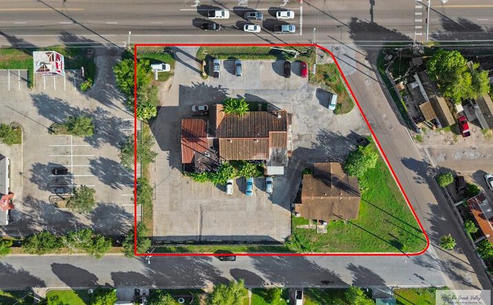 Pictures of Office, Retail property located at 5182 Padre Island Hwy., Brownsville, TX 78521 for sales - image #1