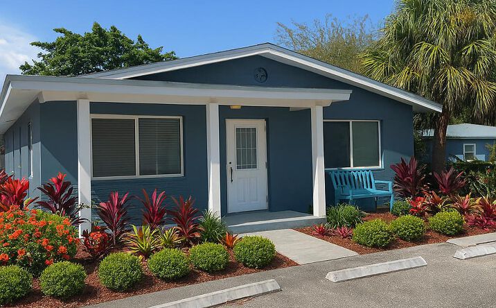 Pictures of Office property located at 301 SE 20th St, Fort Lauderdale, FL 33316 for sales - image #1