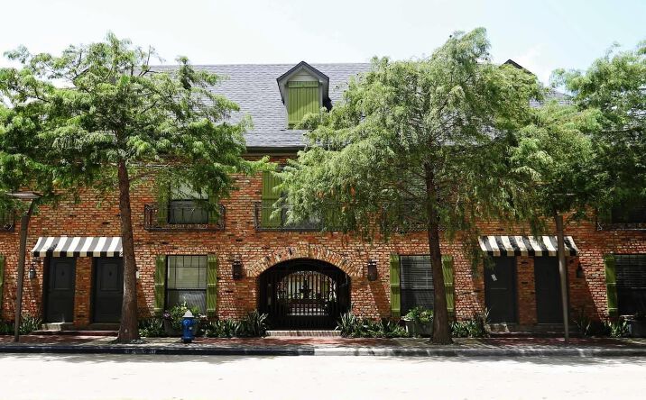 Pictures of Hospitality, Multifamily property located at 2320 McCue Rd, Houston, TX 77056 for sales - image #1