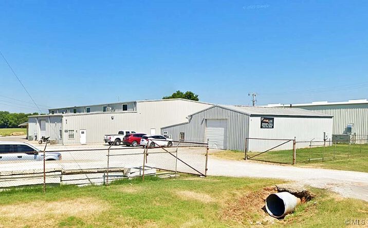 Pictures of Industrial property located at 5816 S 116th West Avenue, Sand Springs, OK 74063 for sales - image #1