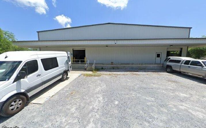 Pictures of Industrial property located at 2400 W Herman St, Pensacola, FL 32505 for sales - image #1