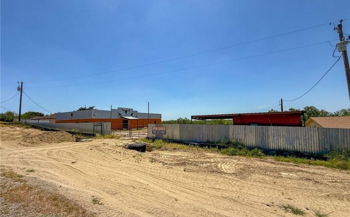 Pictures of Land property located at 2471 N US Hwy 83, Roma, TX 78584 for sales - image #1