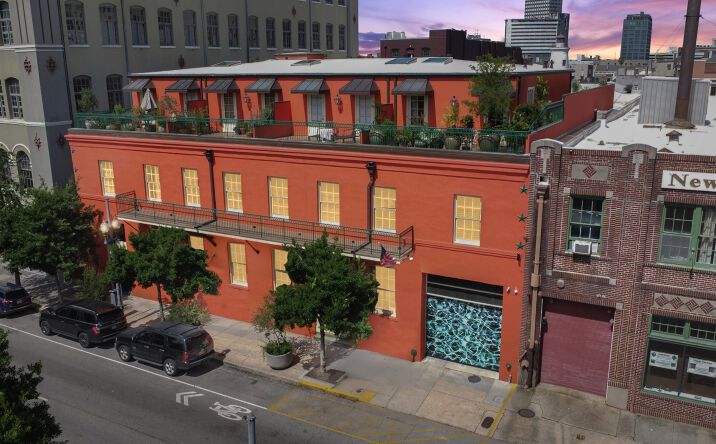 Pictures of Office property located at 747 Magazine St, New Orleans, LA 70130 for sales - image #1