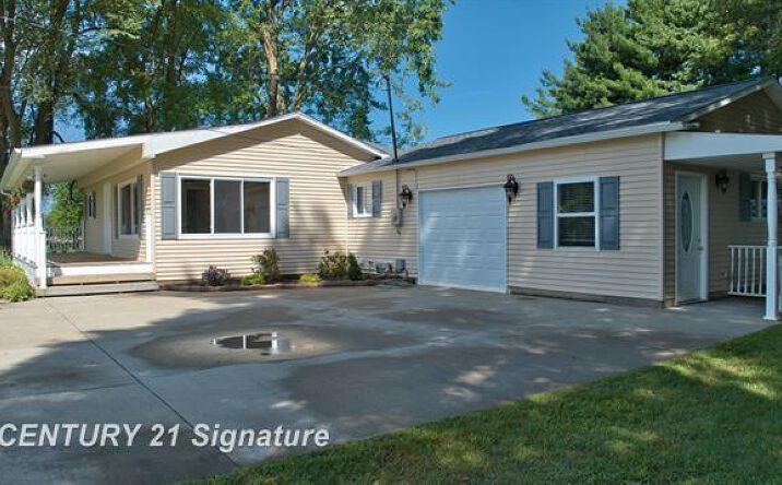 Pictures of Office, Retail property located at 9326 Vienna Rd, Montrose, MI 48457 for sales - image #1