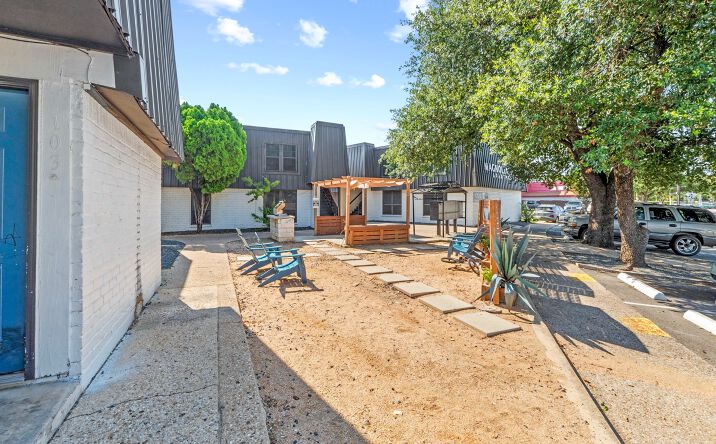 1720 Wooten Park Drive, Austin, TX 75787 | Crexi.com